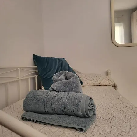 Comfortable In 65 M² Parking Included *